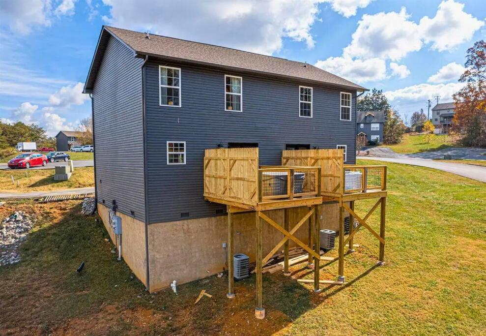 Willow Trace: Family Retreat, Hot Tub, Gaming! Pigeon Forge Exterior photo
